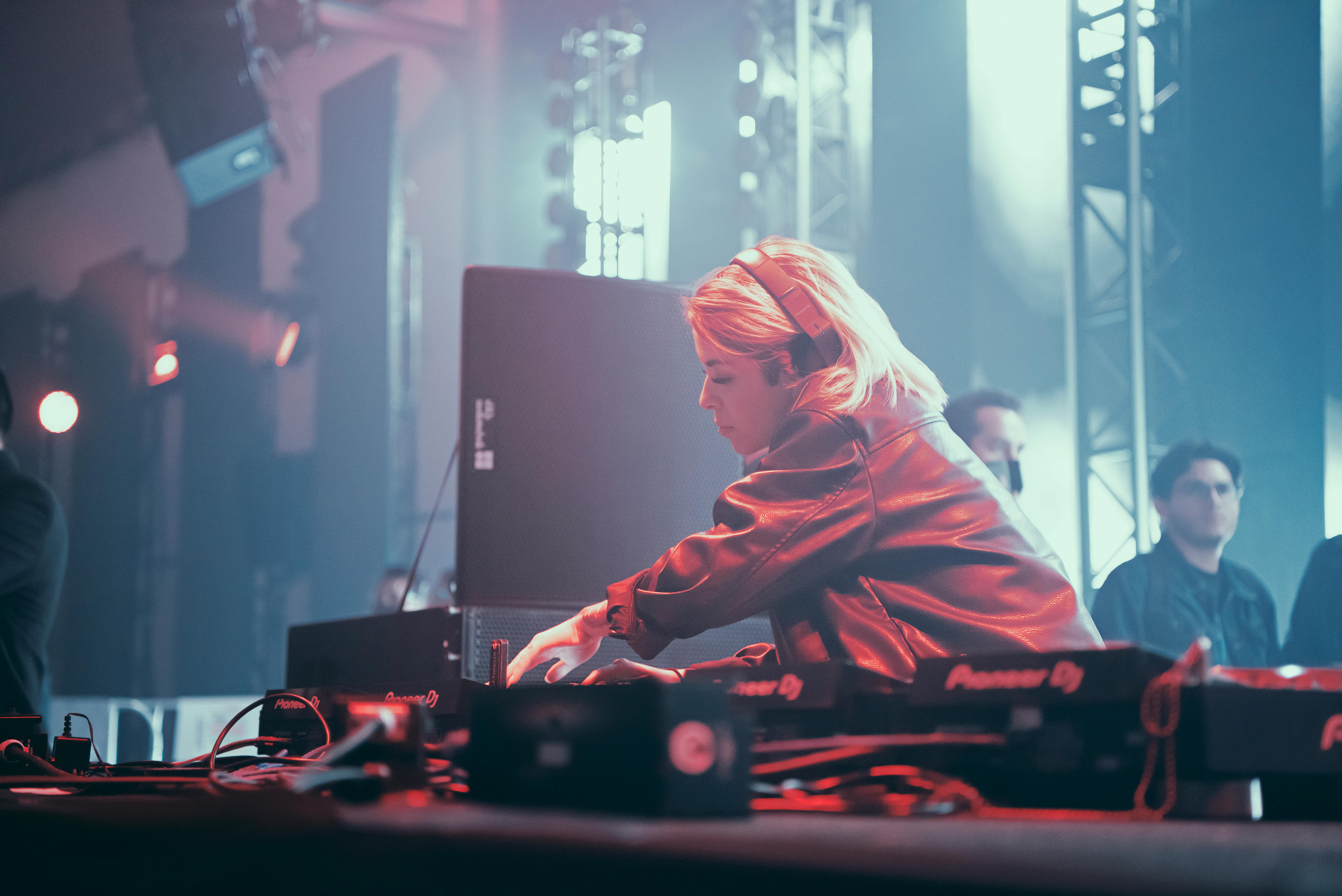 iHeartRadio Music Awards 2026: Host, Performers and Everything to Know — Photo by Odin Reyna on Pexels