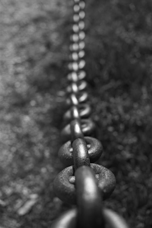 Free Metal Chain in Grayscale and Closeup Photo Stock Photo