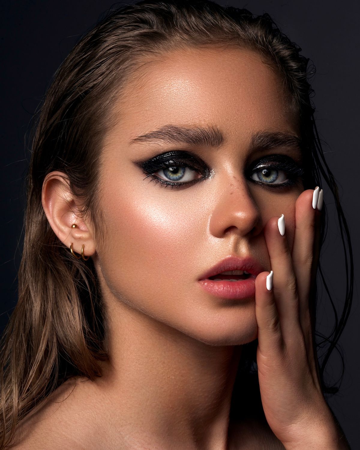 Fixing common dusty rose blush application mistakes