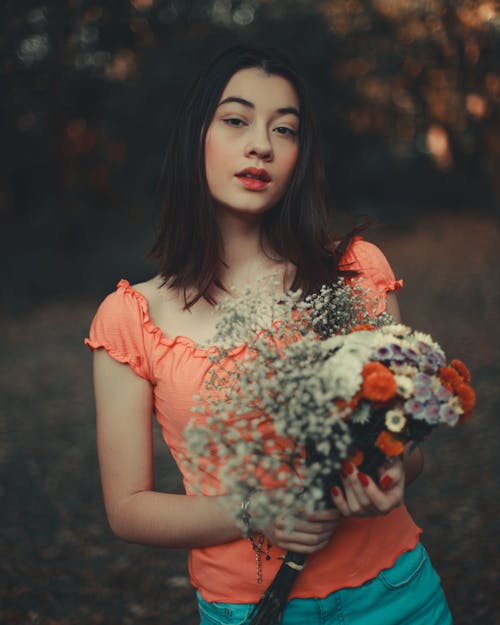 Gratuit Photos gratuites de bouquet, composition florale, femme Photos