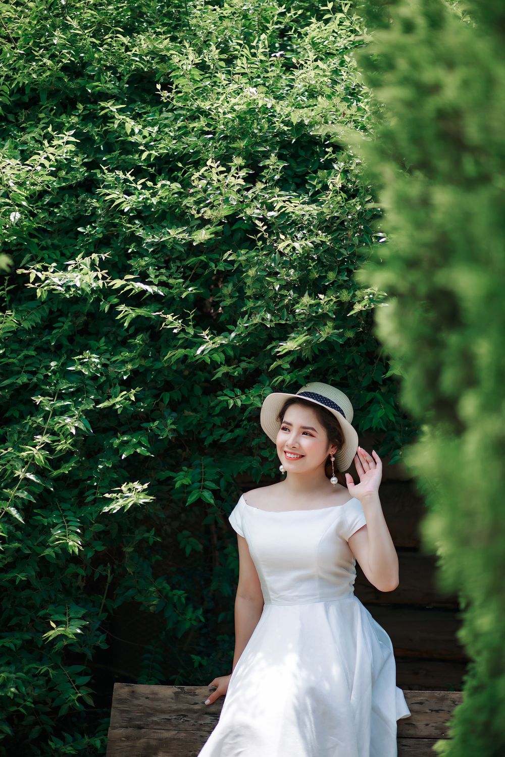 A Beautiful Woman in White Dress and a Hat · Free Stock Photo
