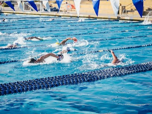 Womens Swimming.