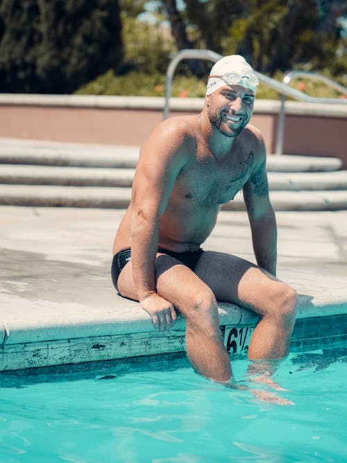Foto profissional grátis de água, ao lado da piscina, atleta