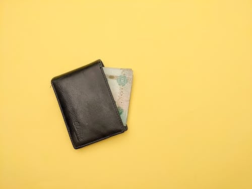 Kostenloses Stock Foto zu banknoten, brieftasche, gefaltet