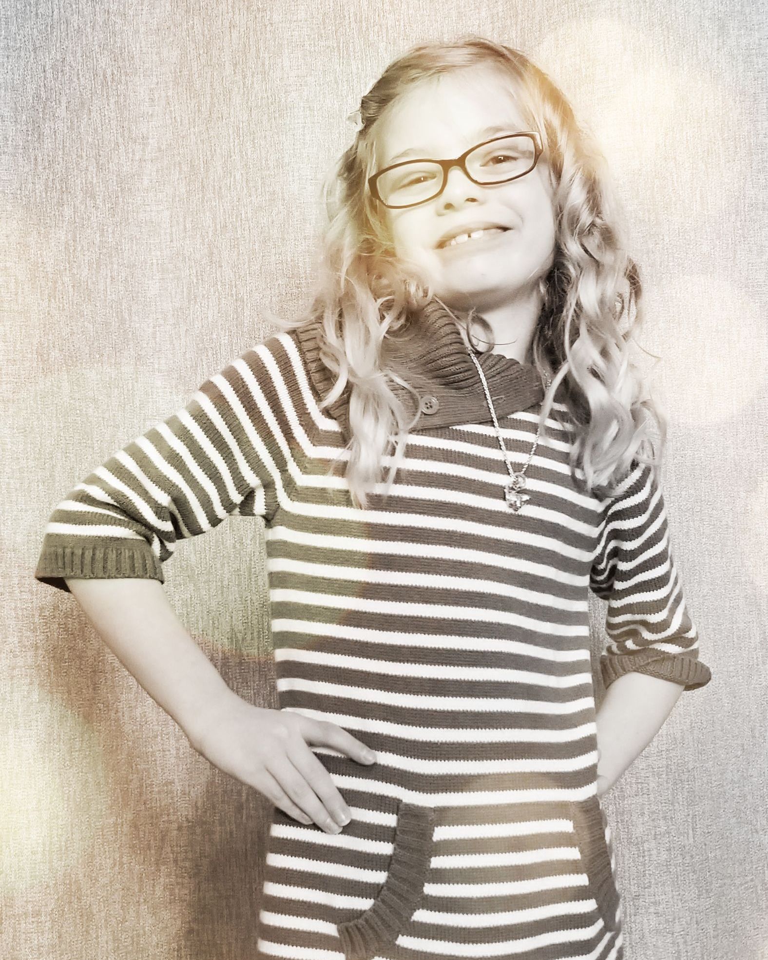 Casal olhando as estrelas, simbolizando a compatibilidade astrológica