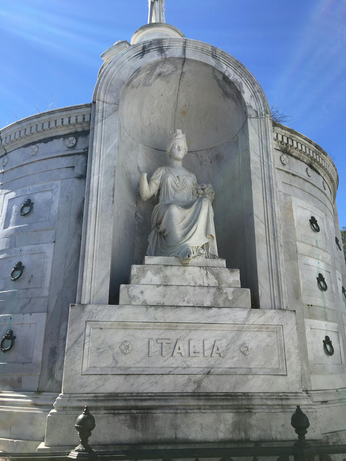 Barbereich mit Getränken