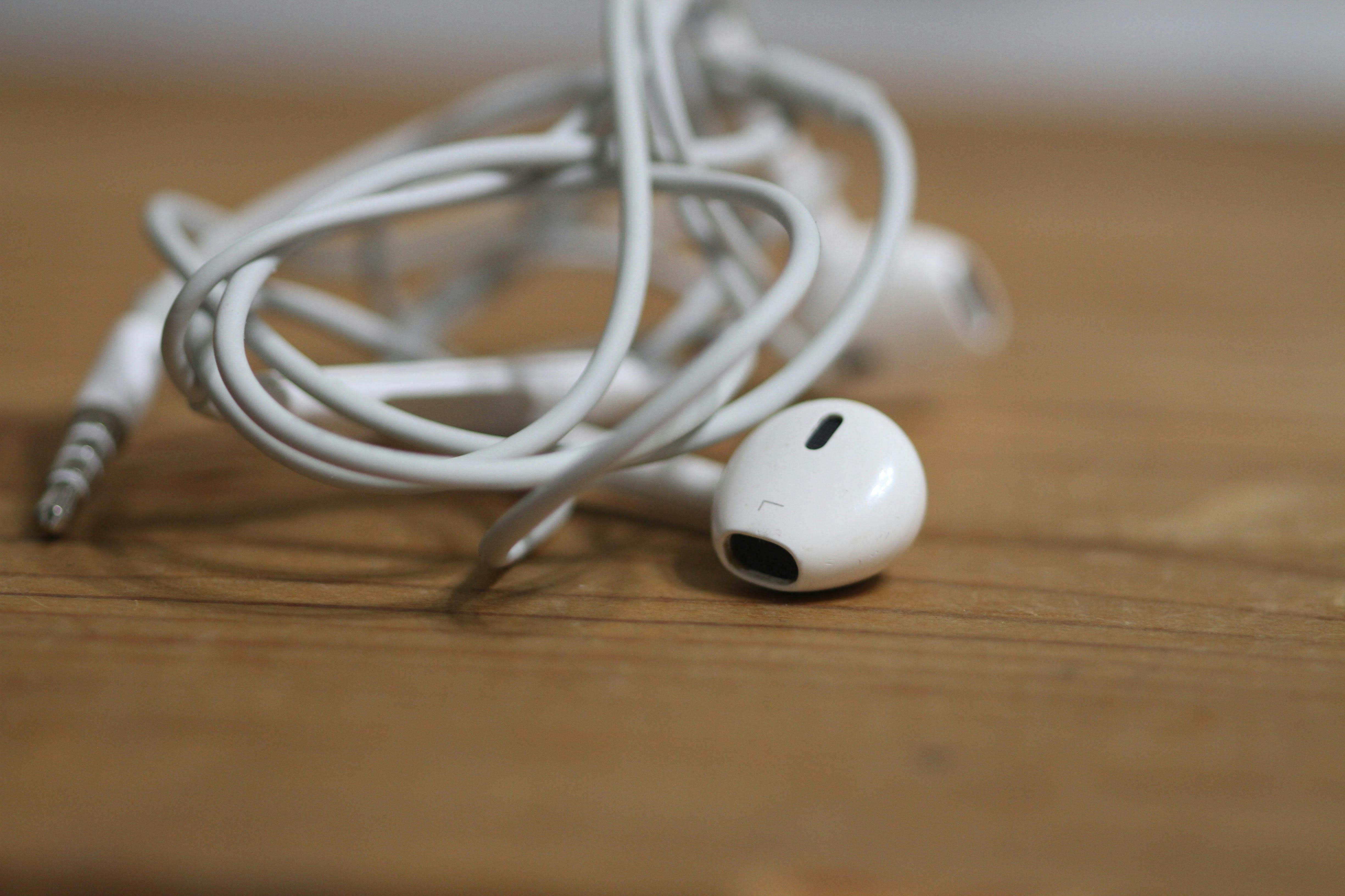 Free stock photo of earbuds, tangled