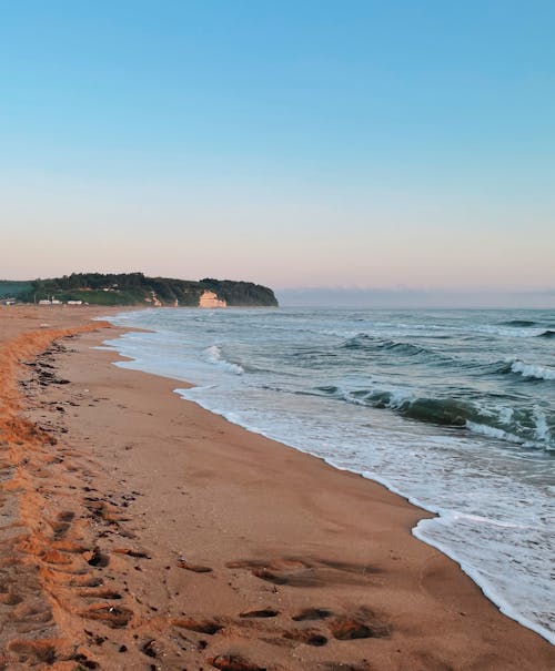 Sea Waves Crashing on Shore