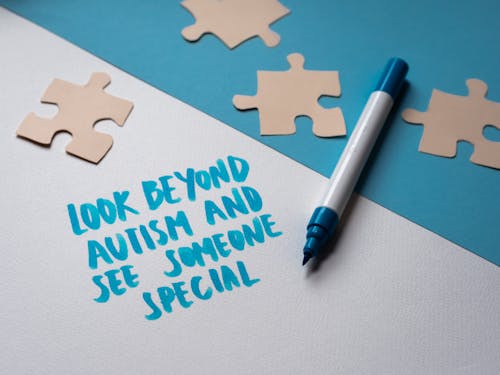 Bezpłatne Darmowe zdjęcie z galerii z autyzm, długopis, hasło reklamowe Zdjęcie z galerii