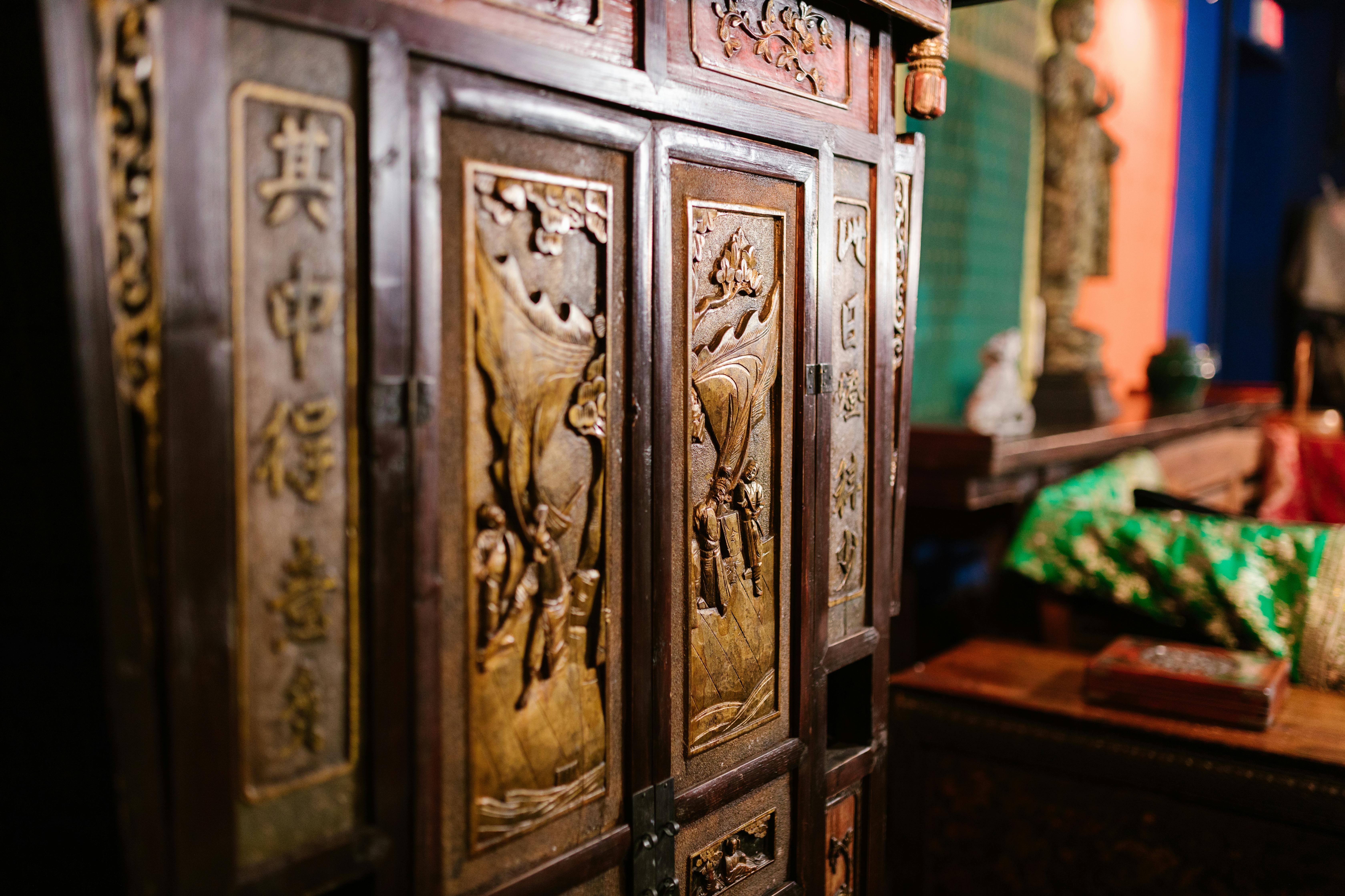 Exploring the Art of Folkloric Wooden Carvings