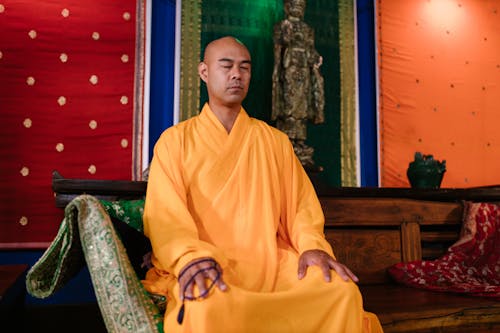 Fotobanka s bezplatnými fotkami na tému budhizmus, holohlavý, mních