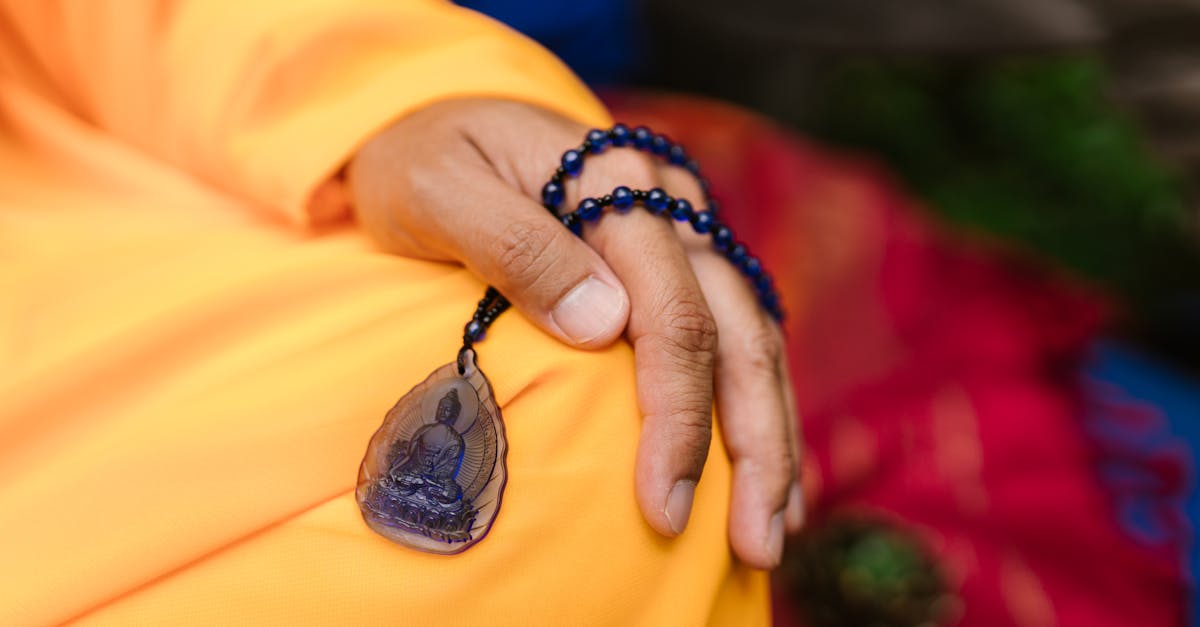 How to make a beaded necklace with fishing line