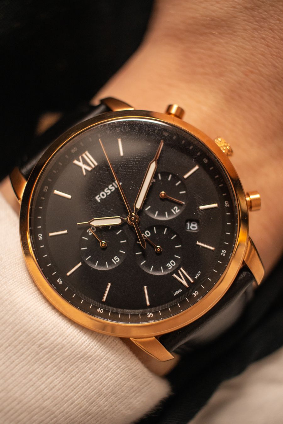 Close study of a polished gold case — exceptional materials
