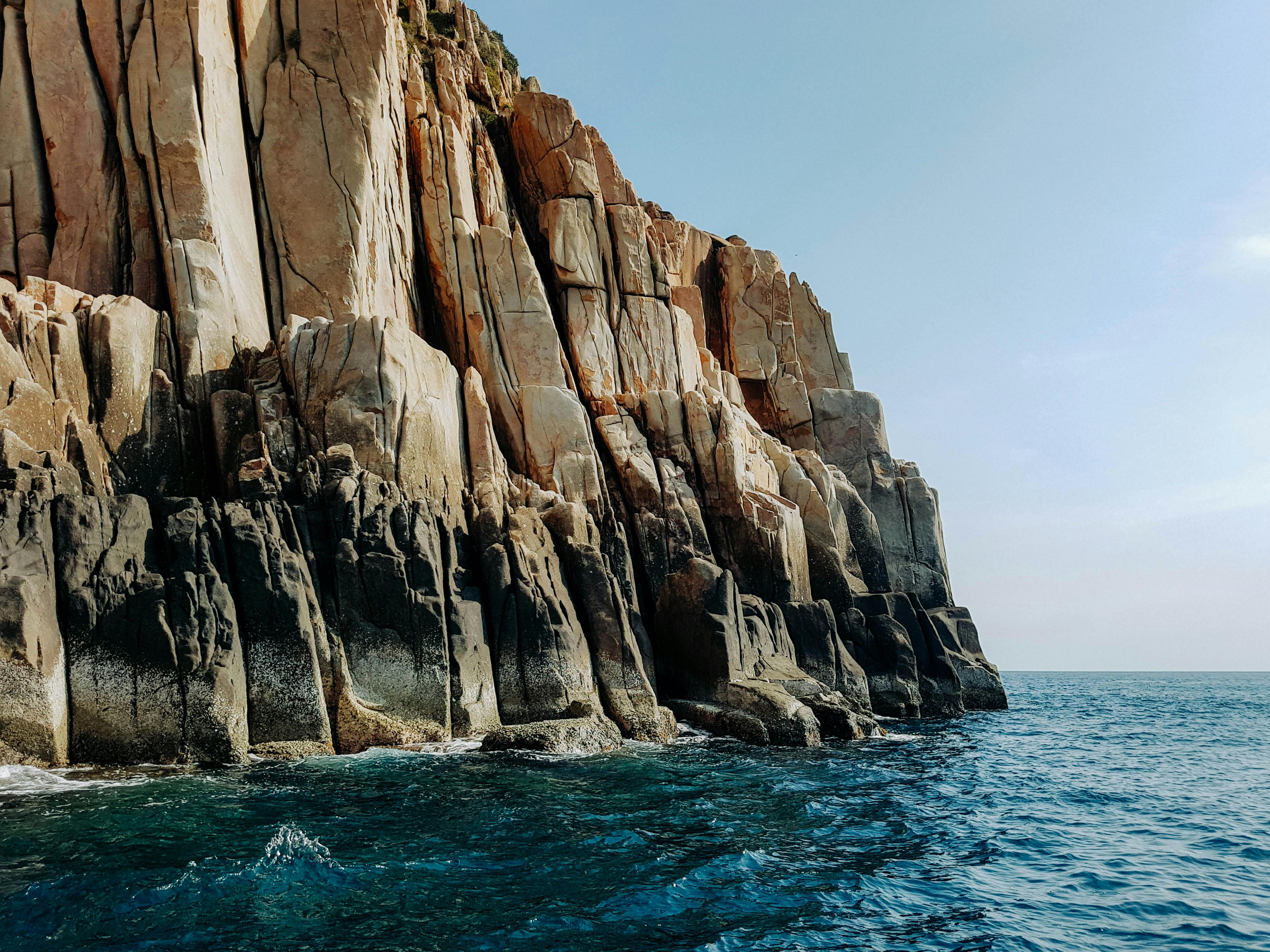 Photo of the Cliff · Free Stock Photo Photo of the Cliff · Free Stock Photo