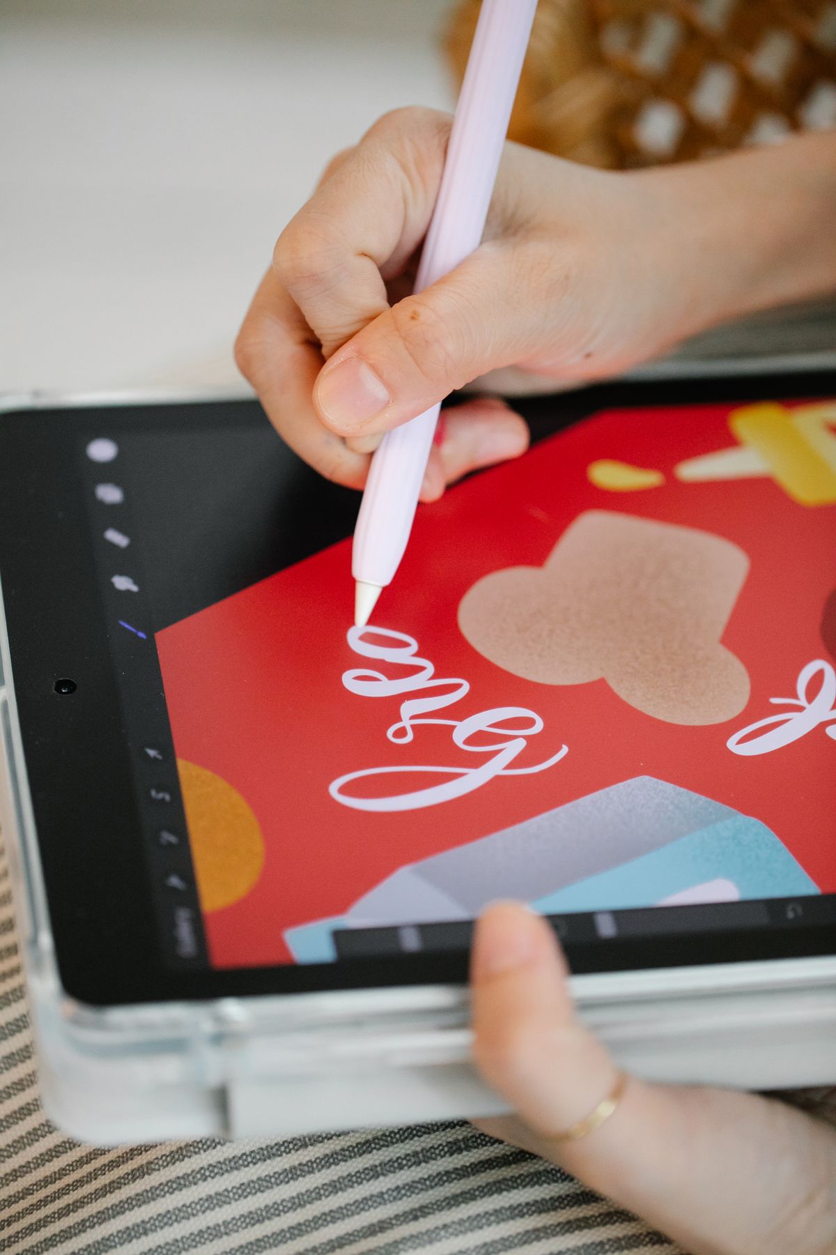 Hand lettering with a stylus on a digital drawing tablet