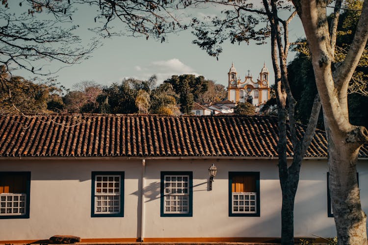 Beautiful House With Beautiful Roofing