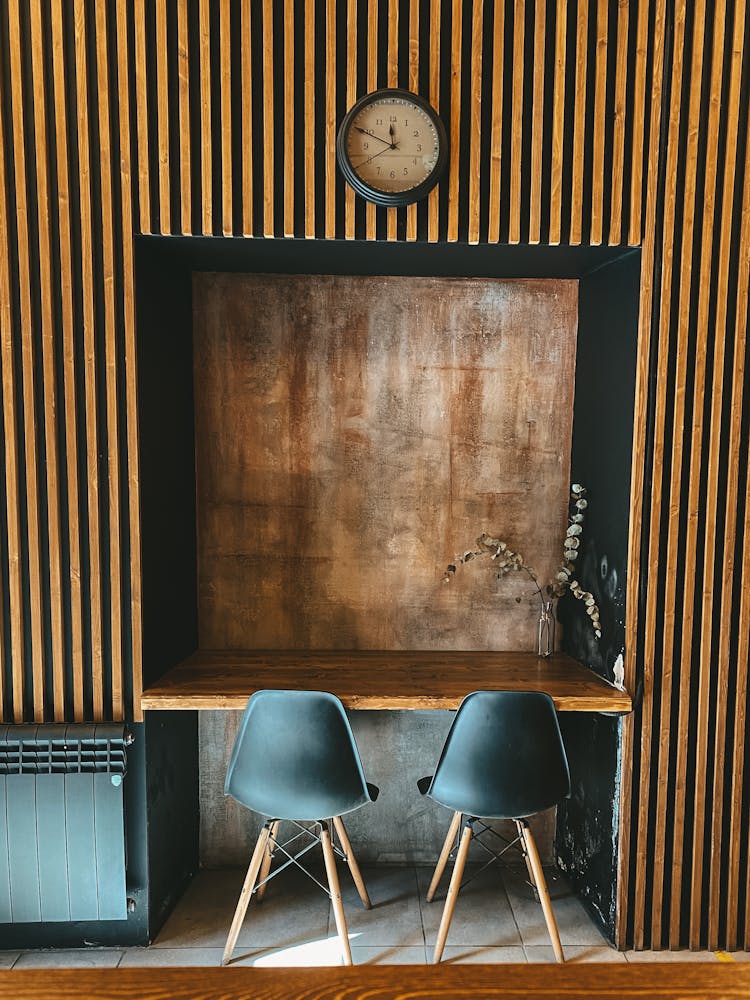 Table With Two Chairs 