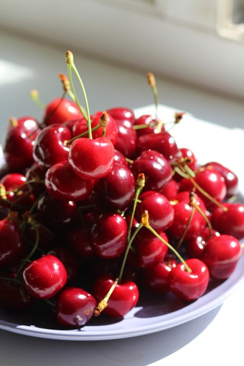 A Plate of Cherries