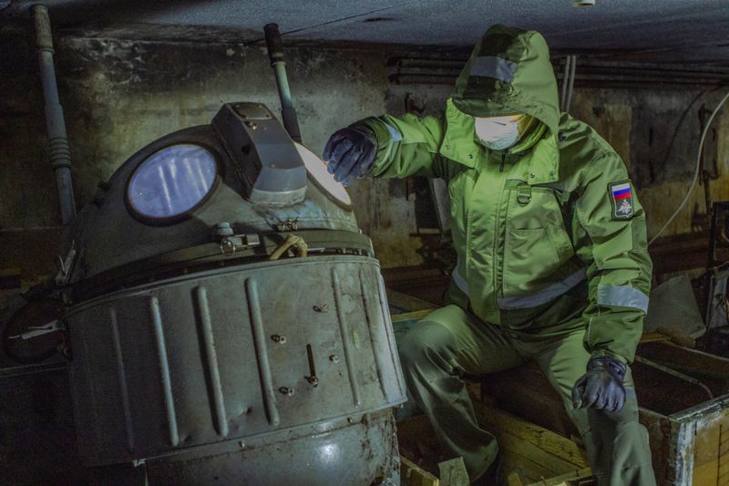 soldier wearing cooling vest equipment