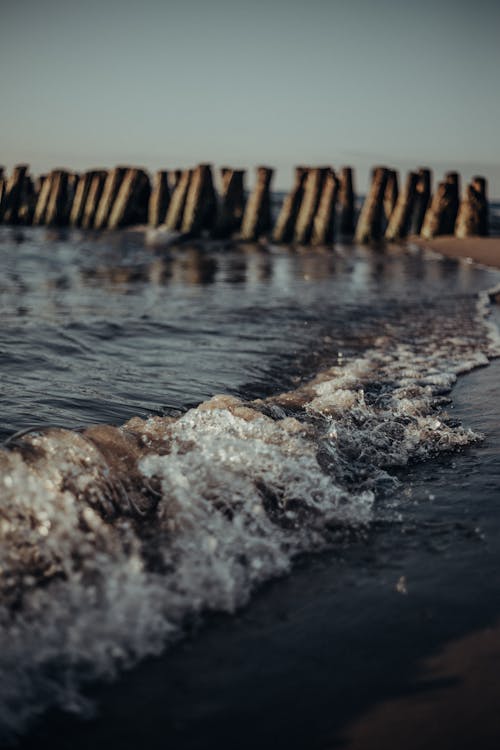 垂直拍摄, 水, 波浪崩溃 的 免费素材图片