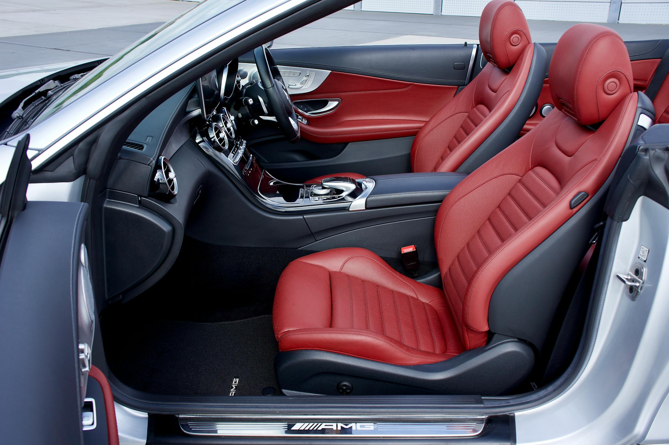 Red and Black Car Interior · Free Stock Photo