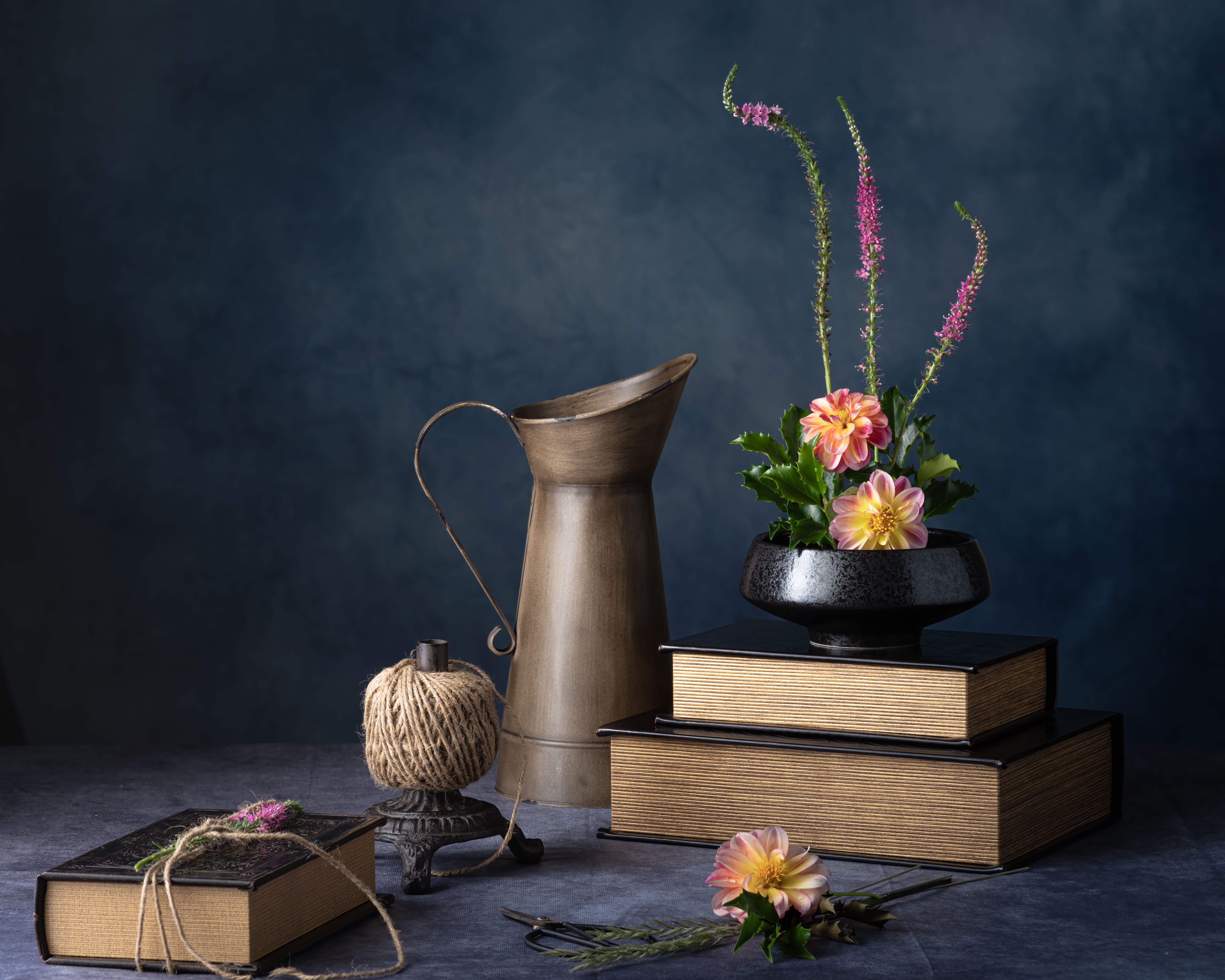 Composizione floreale artistica