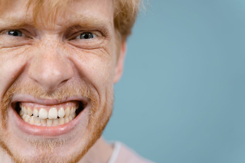 Reaction Face Close‑Up with AI Background