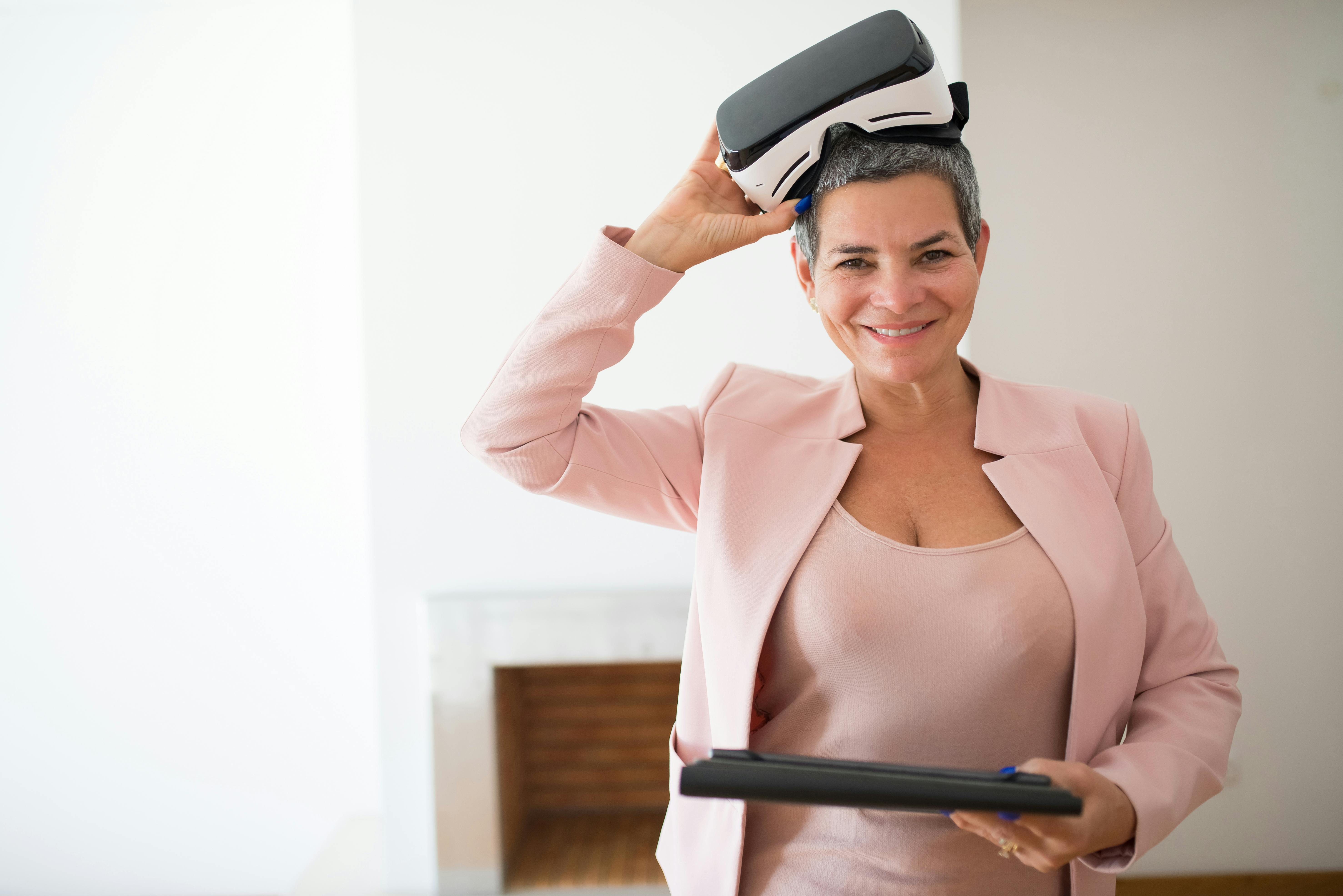 a real estate agent using a vr headset