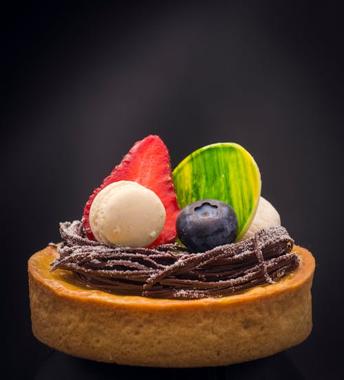 Bezpłatne Darmowe zdjęcie z galerii z ciasto, cukier, czarne tło Zdjęcie z galerii