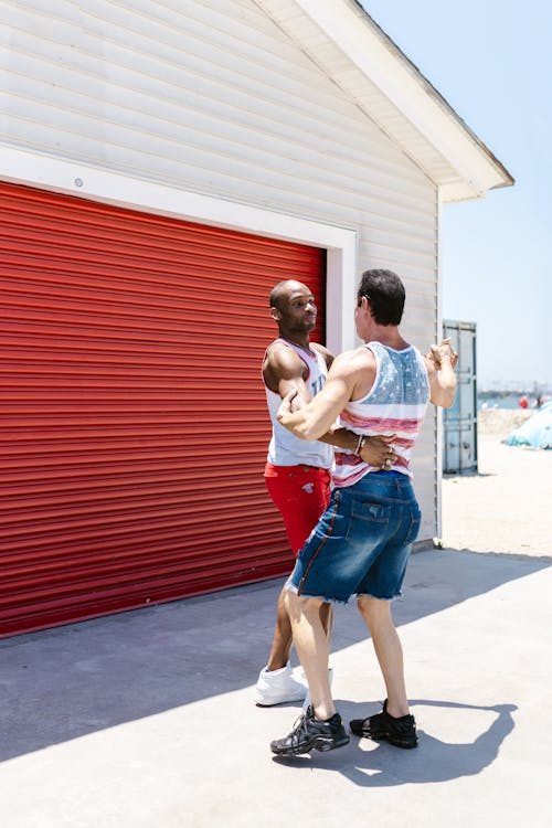 Foto profissional grátis de casal gay, comunidade lgbt, dança