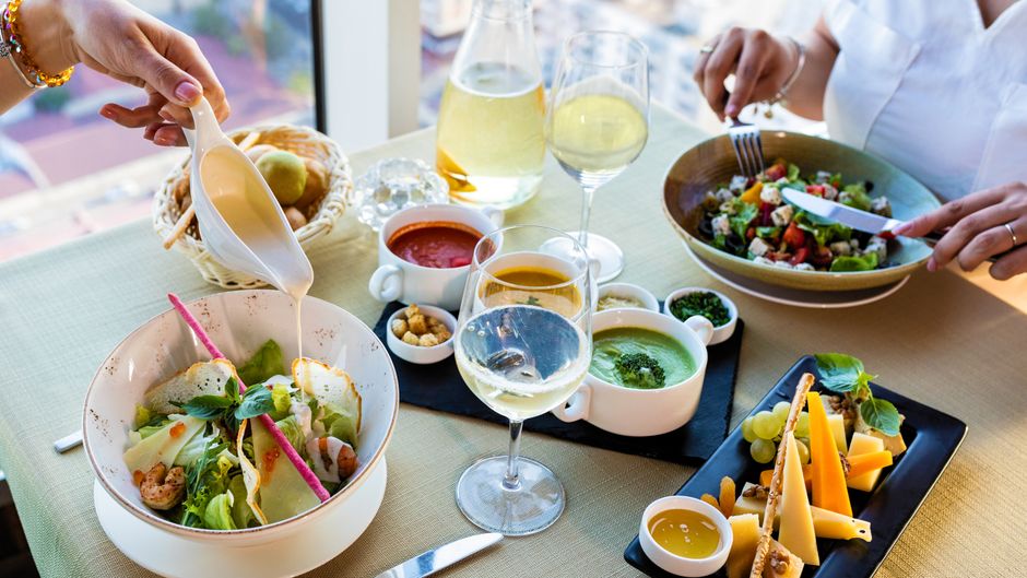 CFIA Recalls Salads, Cheeses and Meal Kits Over Listeria Risk