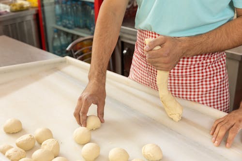 Ilmainen kuvapankkikuva tunnisteilla kädet, leipominen, leipuri