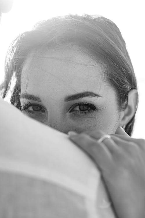 Free Grayscale Photo of a Woman's Eyes Looking at the Camera Stock Photo