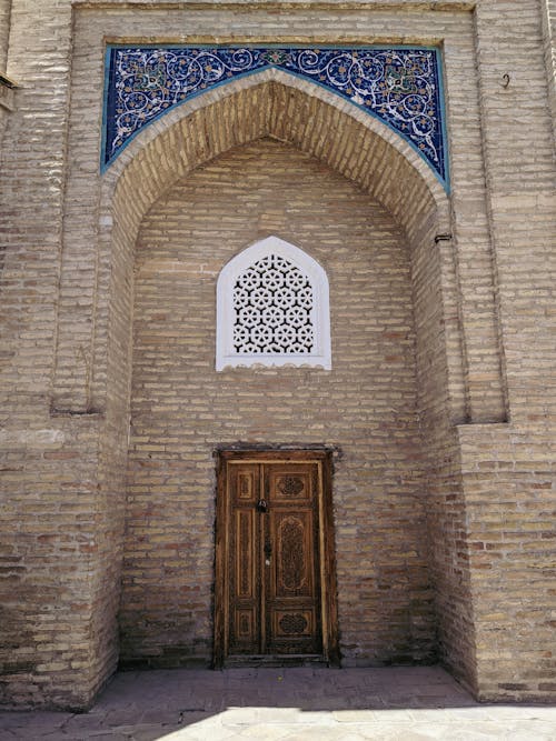 Darmowe zdjęcie z galerii z drewniane drzwi, fasada, fasady
