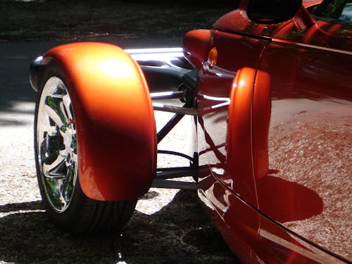 бесплатная Оранжевый классический автомобиль Стоковое фото