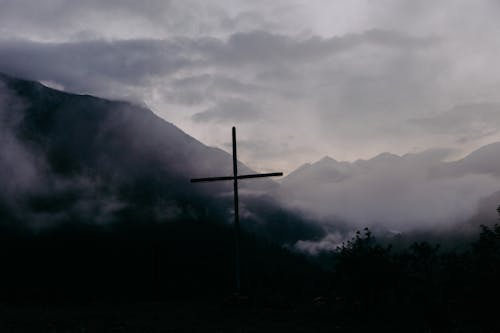 Gratis Fotos de stock gratuitas de cimas, cristianismo, cruz en la cima Foto de stock