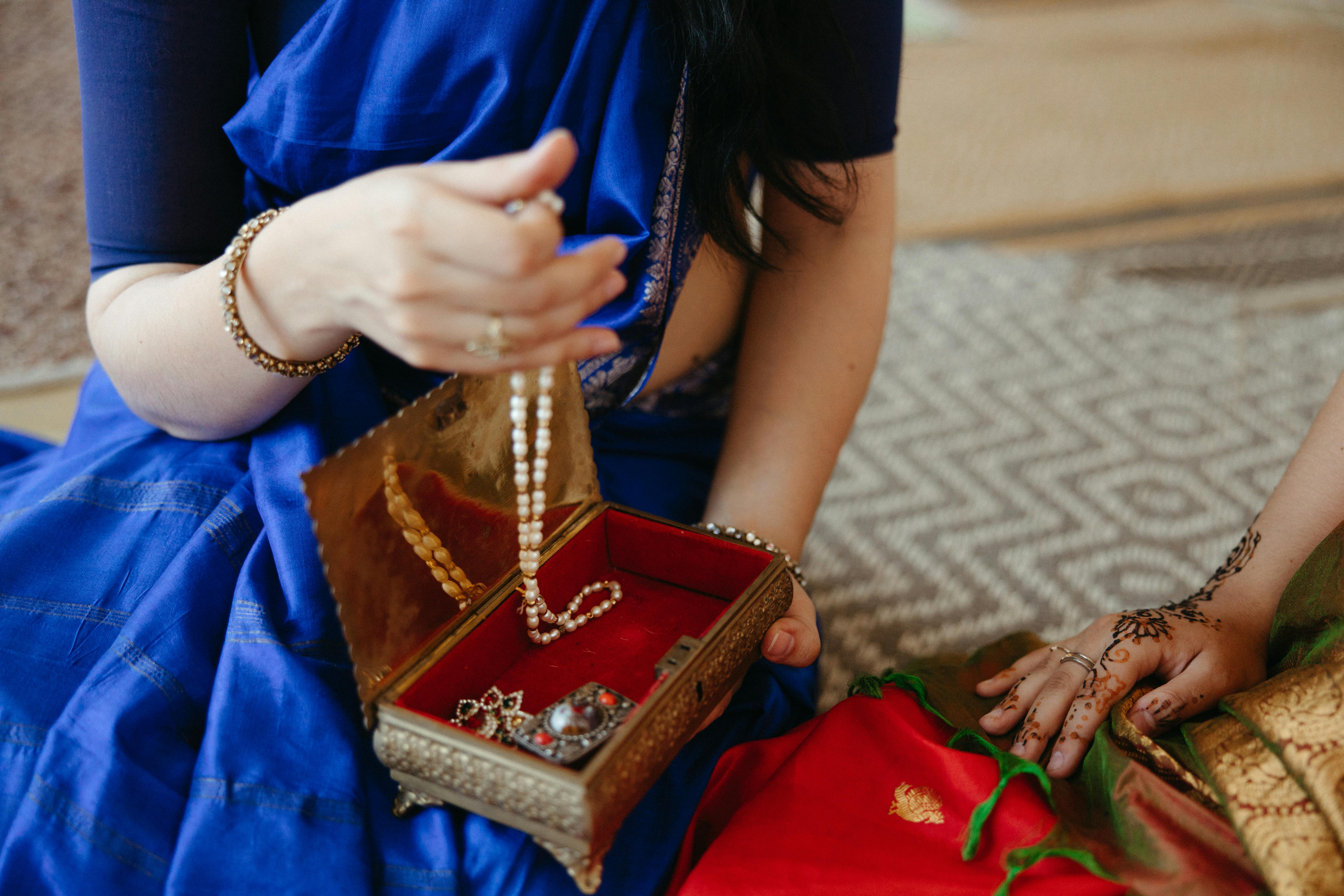 Benefits of Using Jewellery Boxes for Perfect Organization - Miss Colours