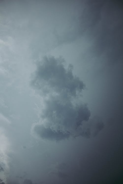 Foto profissional grátis de céu, chuva, cinza