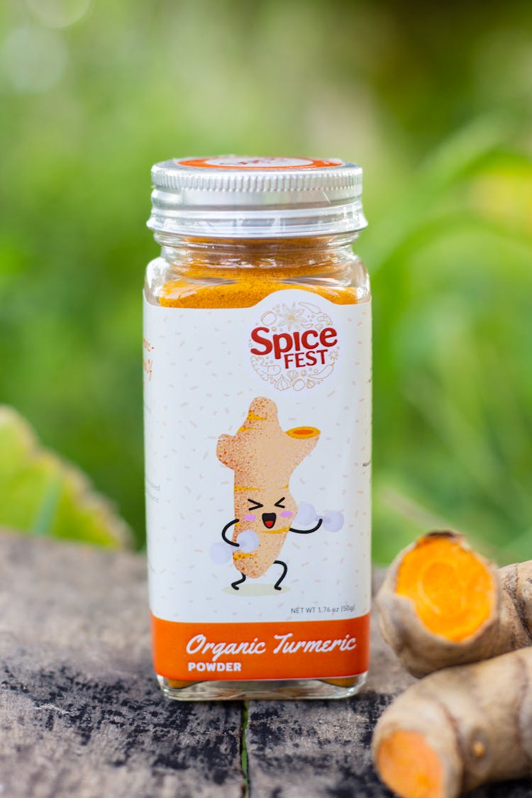 Product Shot Of An Organic Turmeric Powder