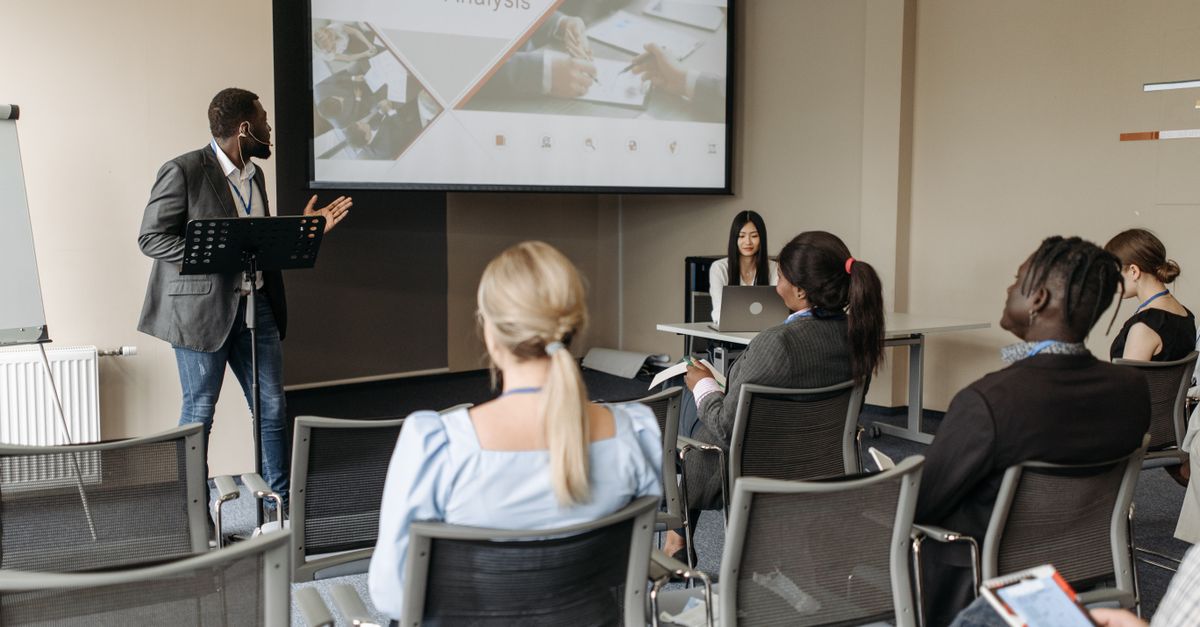 Capacitación Comunicación Ejecutiva Sector Financiero: Guía Completa