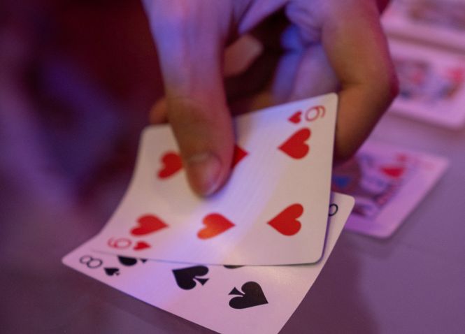 Online Casino: Spielautomaten und Live-Spiele im Überblick