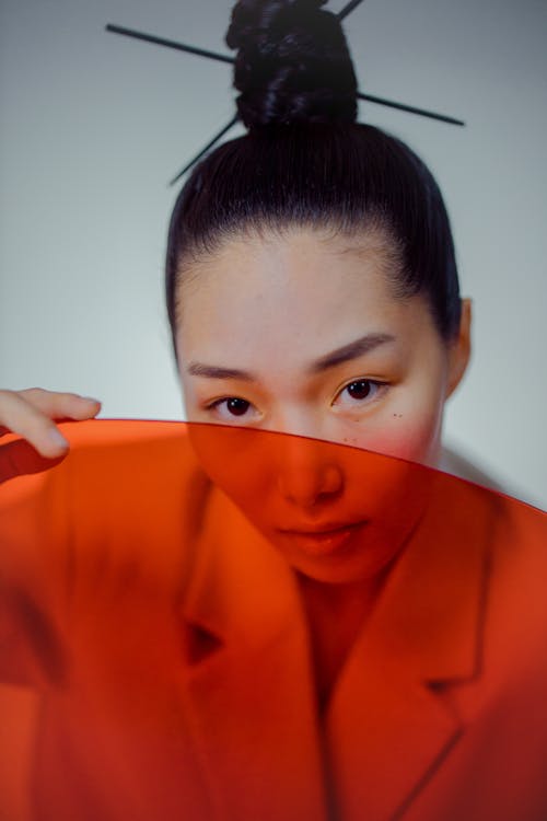 アジアの女性, エレガント, オレンジ色のガラスの無料の写真素材