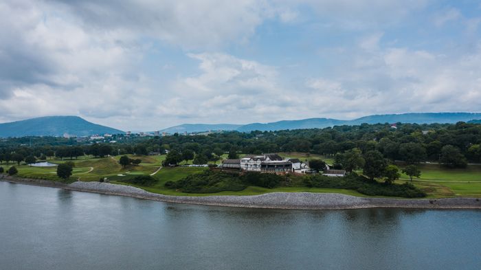Meadows Nine course beside the lake