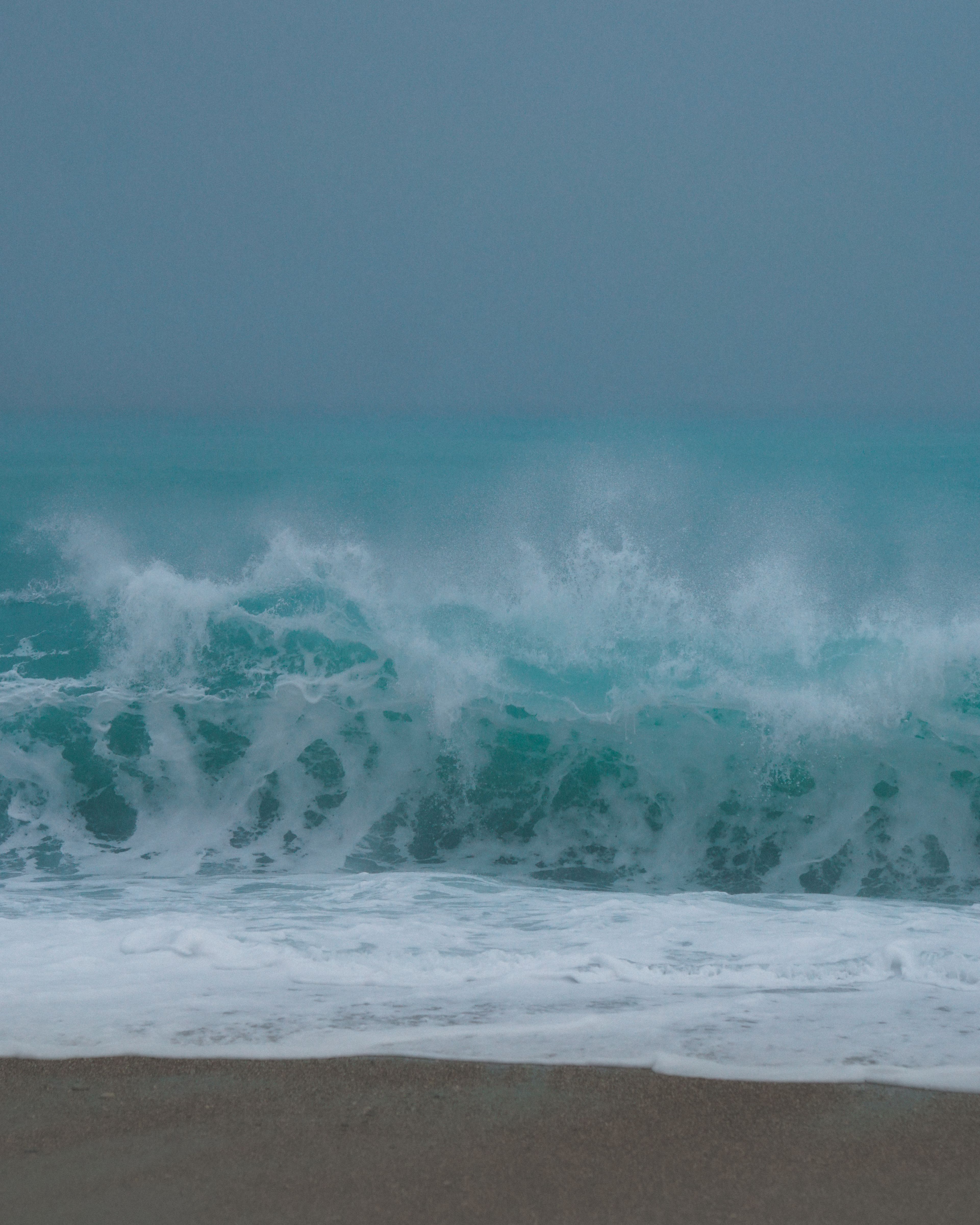 Wave Crashing on the Shore · Free Stock Photo