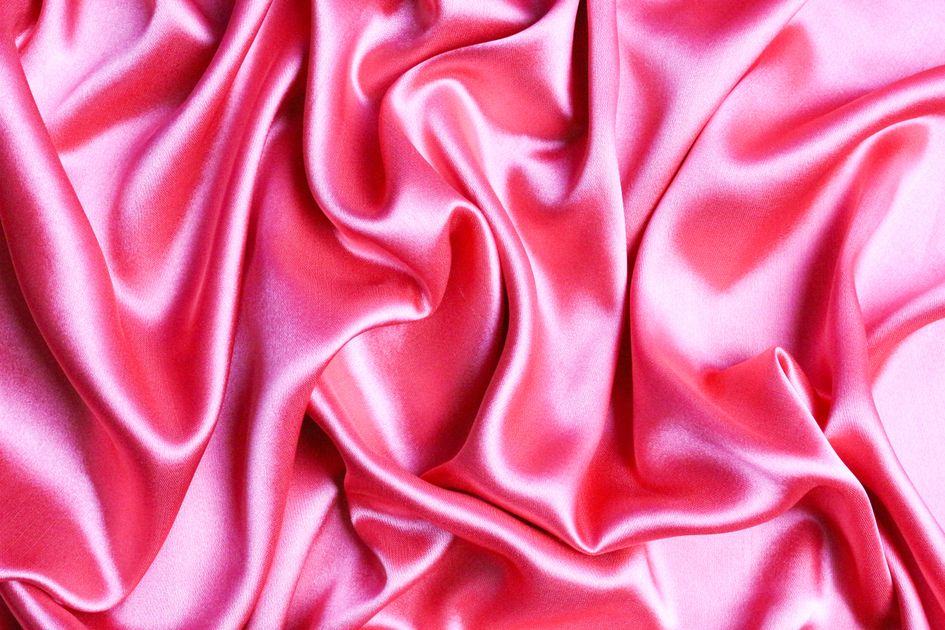Bề mặt vải lụa Mango polyester charmeuse với độ rủ tự nhiên