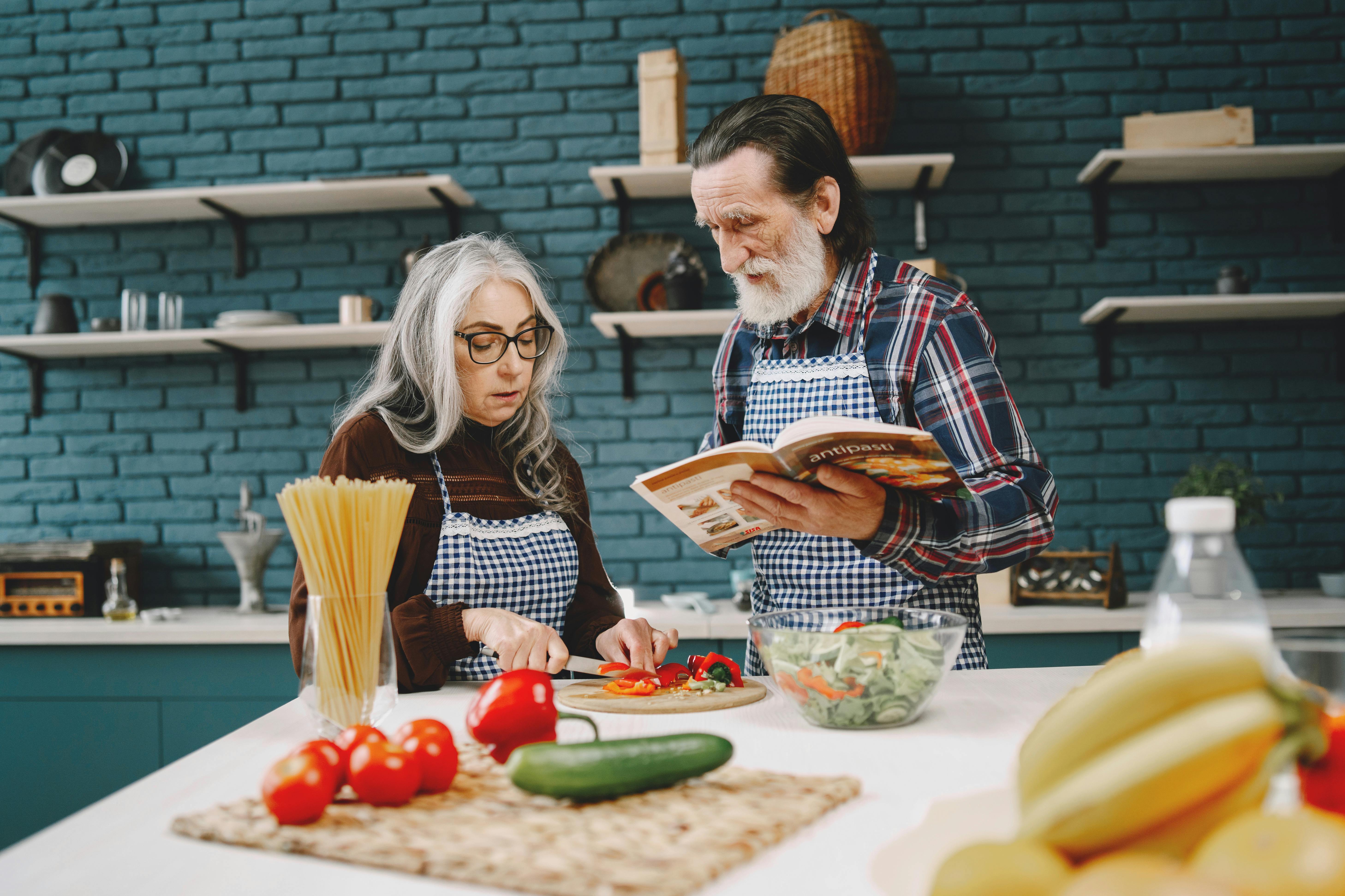 Blue Apron ranked #1 for home-cooked meal delivery services — Photo by Gustavo Fring on Pexels
