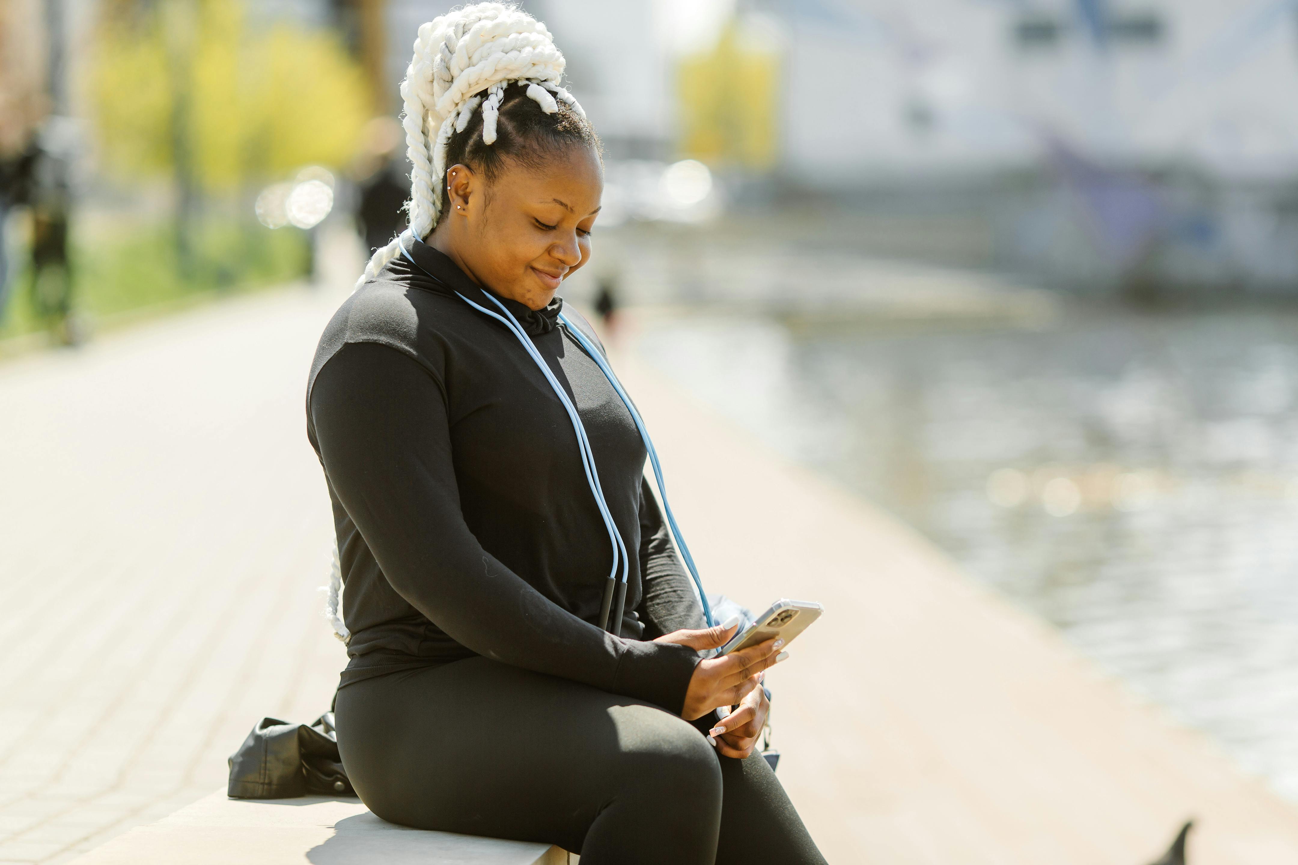 Moshi Moshi upbeat on lifestyle shopping — Photo by Gustavo Fring on Pexels