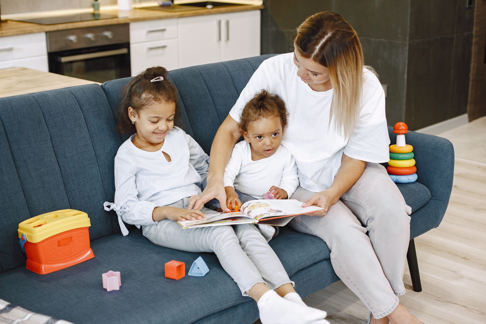 Baby Storytime: Art & Colors