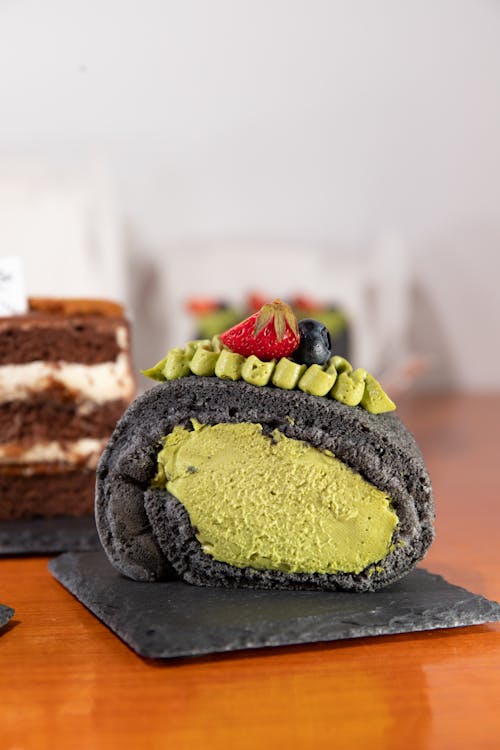 A Delicious Matcha Swiss Roll