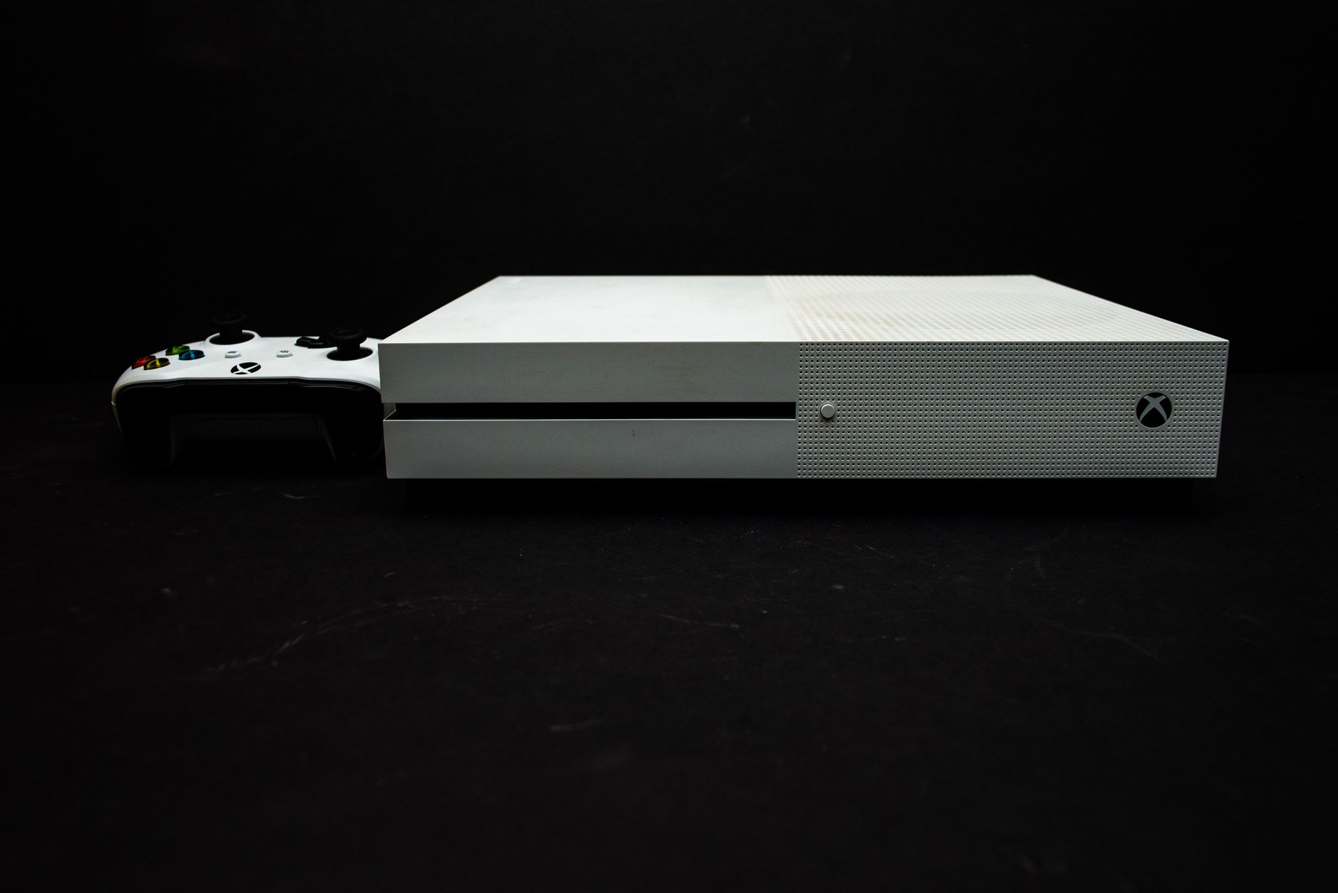 Xbox Studios Layoffs Shake Industry Confidence